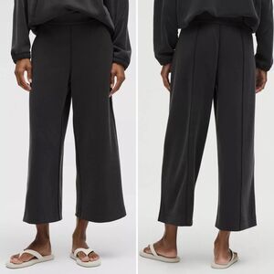 Lululemon Softstreme High-Rise Wide-Leg Cropped Pant in Black Size XL